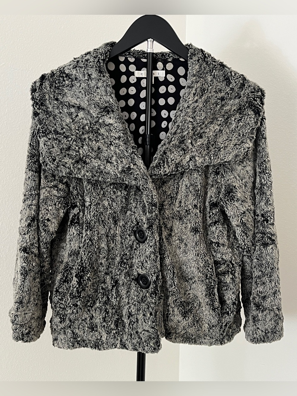 CAbi 'Chinchilly' Jacket | Gray Cropped Faux Fur 3/4 Sleeve | Style 626 | M